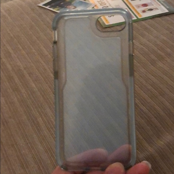 iPhone 6/6s clear light blue case - Picture 2 of 2